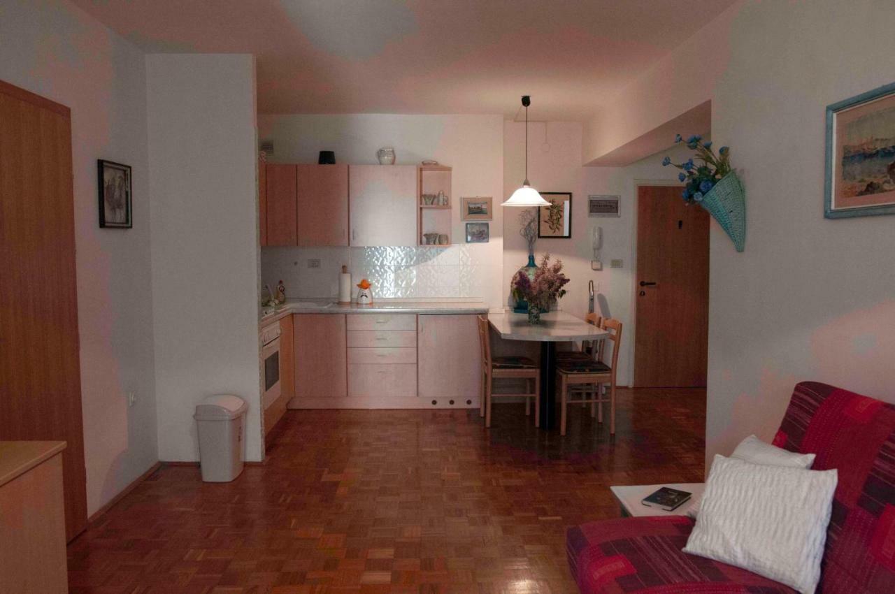 Spacious Balcony Apartment Пиран Экстерьер фото